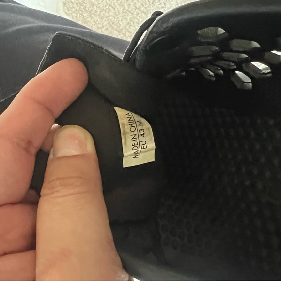 Vivo Barefoot Black Athletic Shoes - Picture 5 of 7